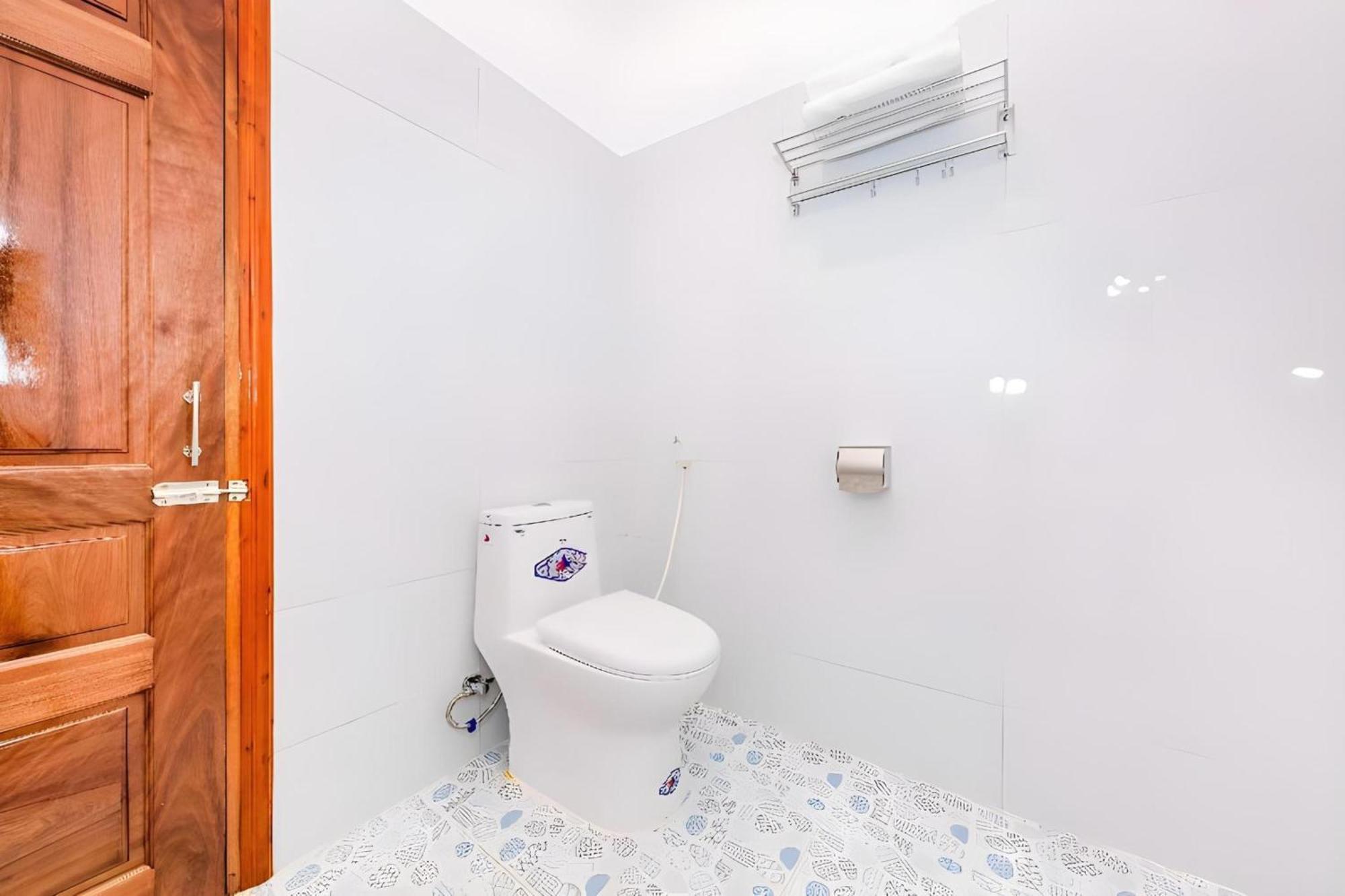 Super Oyo 598 Peony Hotel Cam Ranh Exterior photo