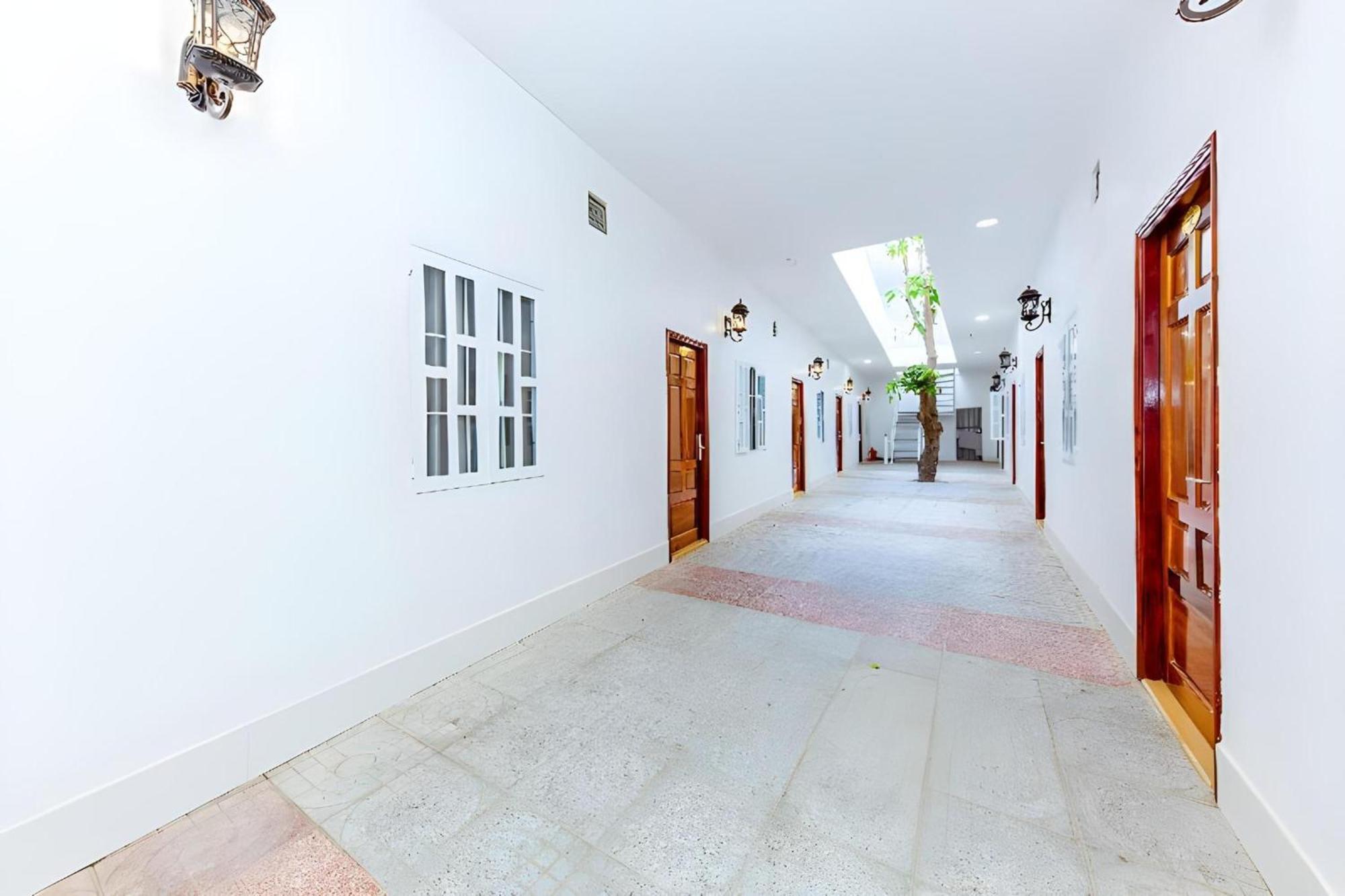 Super Oyo 598 Peony Hotel Cam Ranh Exterior photo