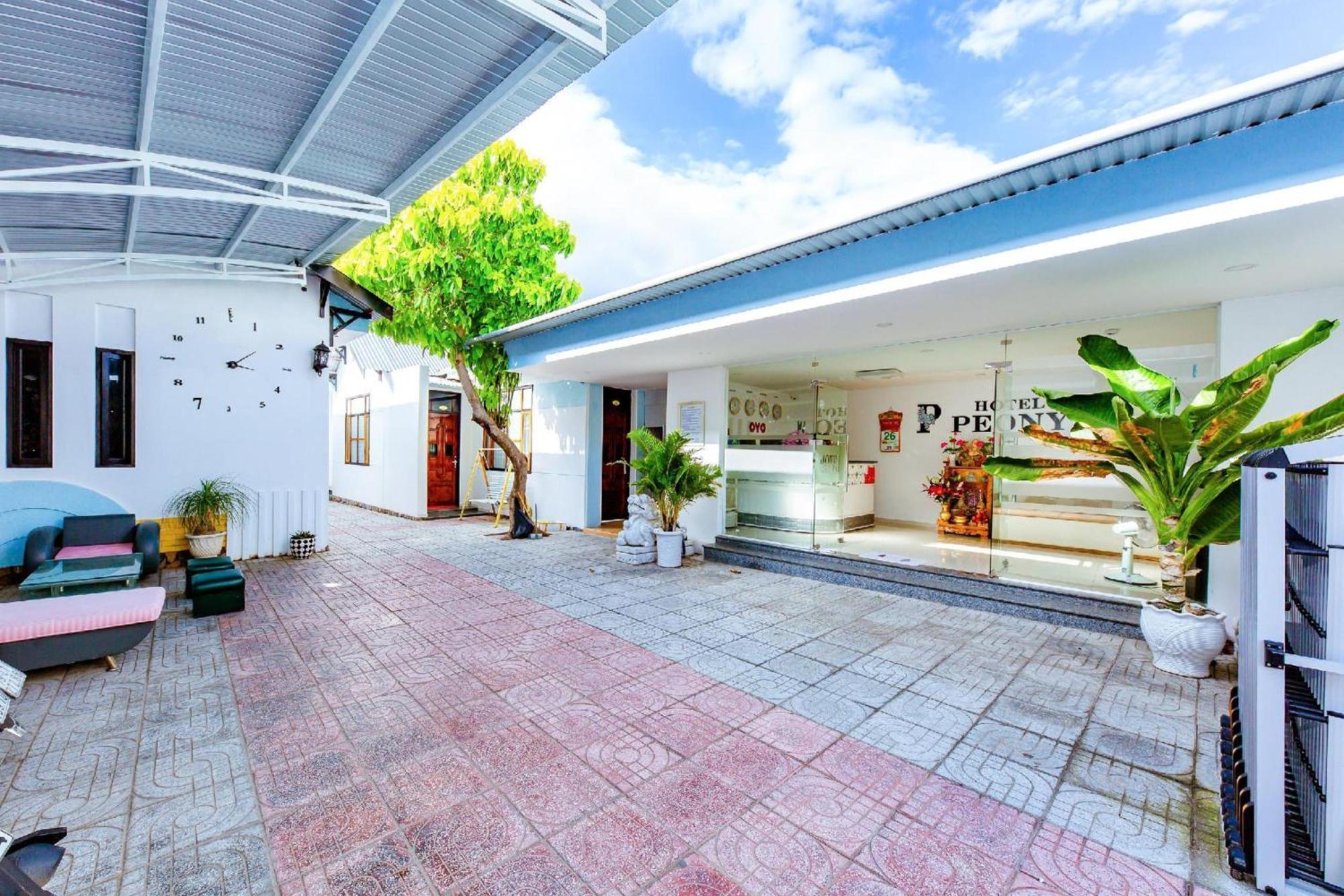 Super Oyo 598 Peony Hotel Cam Ranh Exterior photo